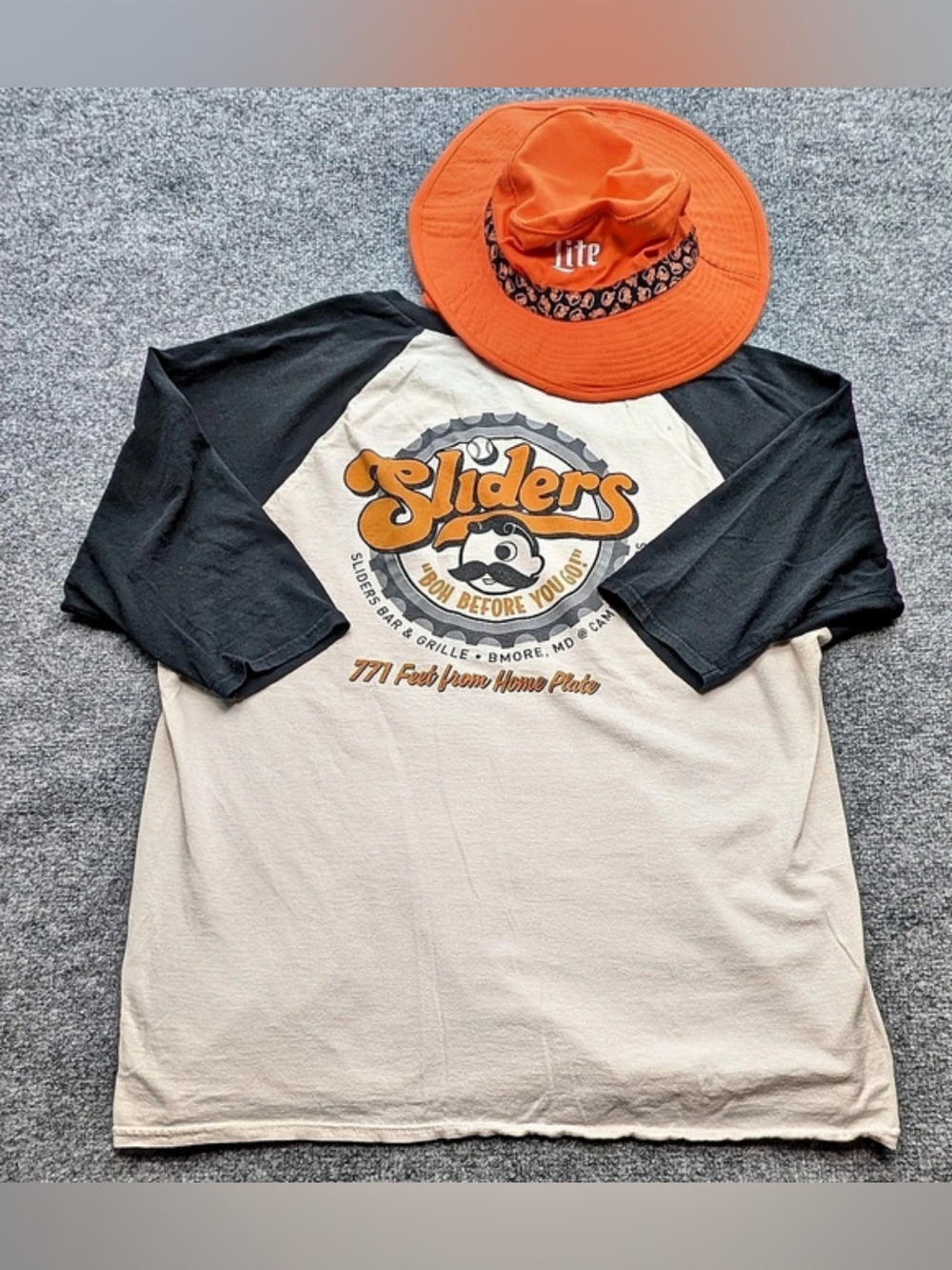 Gildan Sliders Bar & Grille Men's XL Ringer White/Black Baltimore RARE Vintage